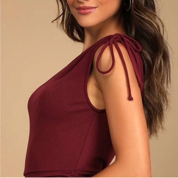 NWT Lulu’s One Shoulder Dress - Picture 4 of 8